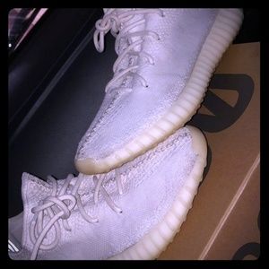 350 yeezy boost $250 obo